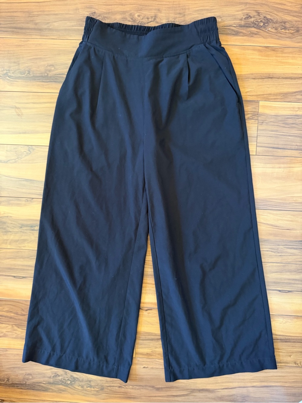 Quince Performance Tech Black Wide-Leg Pull-On Pants